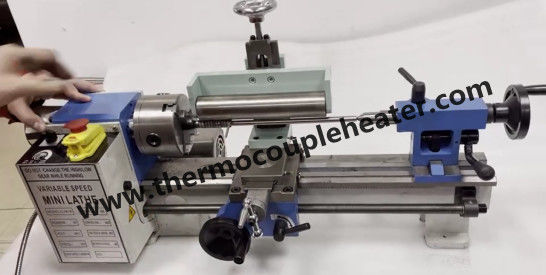 los calentadores de bobina calientes del corredor 60W tuercen en espiral los elementos de calefacción que forman la máquina