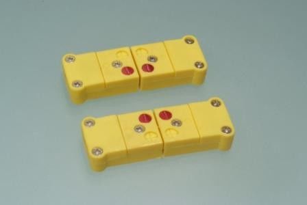 S mecanografía el varón normal y la copia femenina Omega de los conectores de termopar